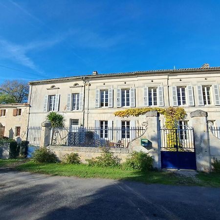 Le Moulin Etourneau - 3 Gites Avec 2 Piscines Champagnac  Екстер'єр фото