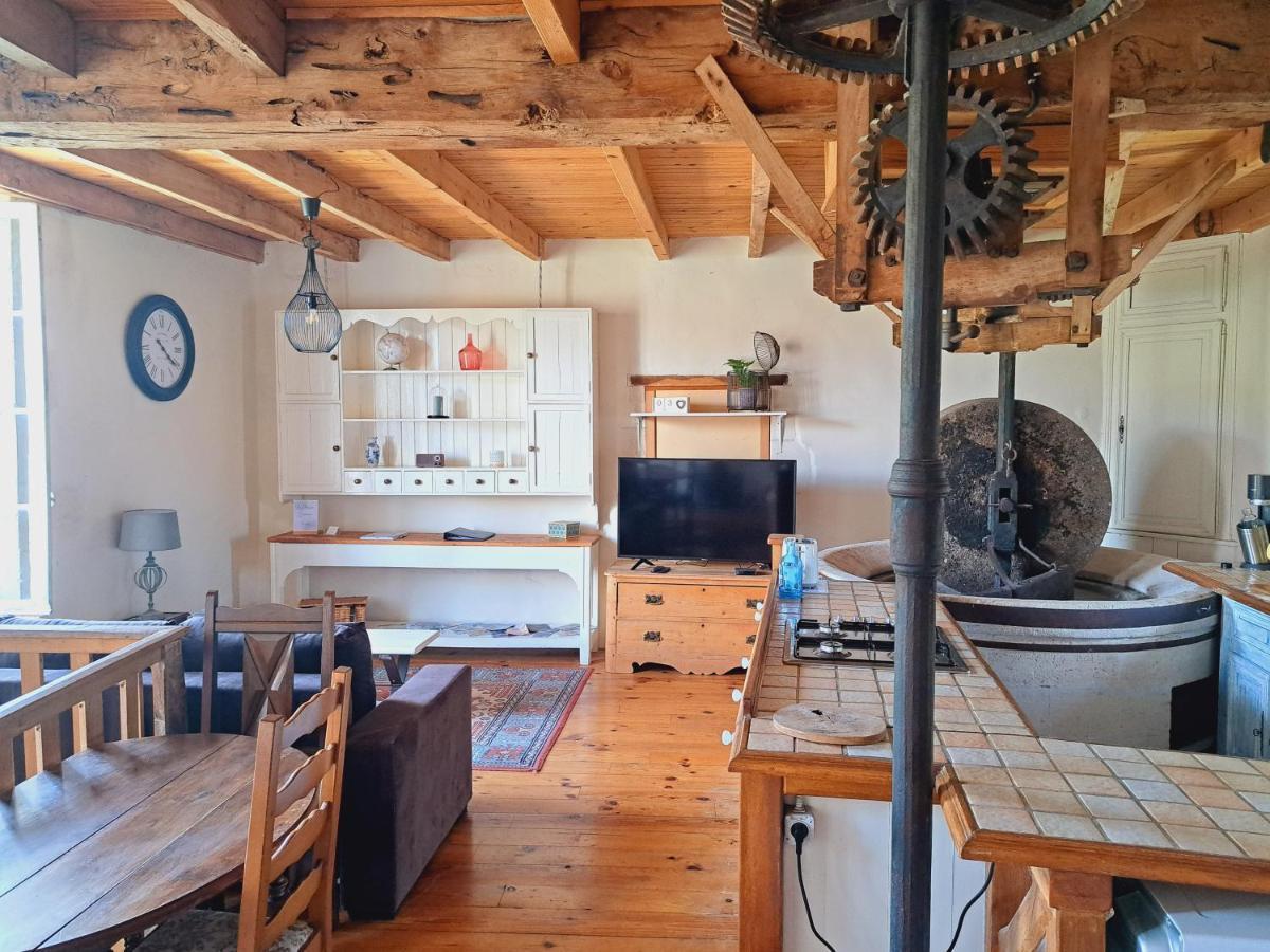 Le Moulin Etourneau - 3 Gites Avec 2 Piscines Champagnac  Екстер'єр фото